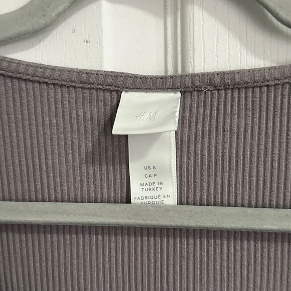 H&M Ribbed Cropped Top - Picture 6 of 7